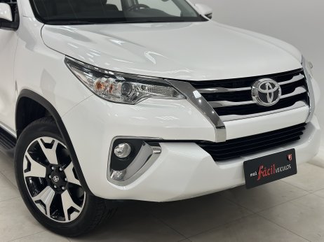 Toyota foto 2